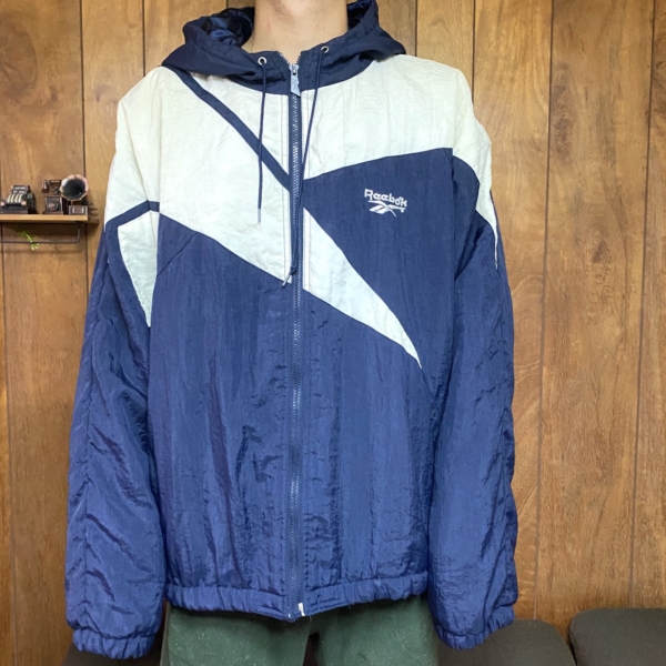 09CAF390-BC35-4232-909D-3E51CE82530B